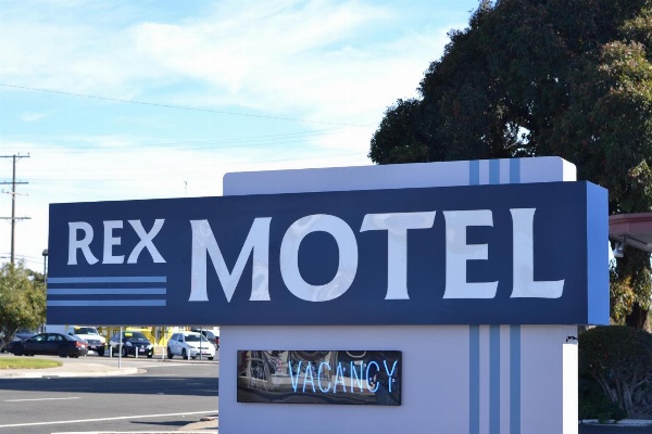 Rex Motel image 1